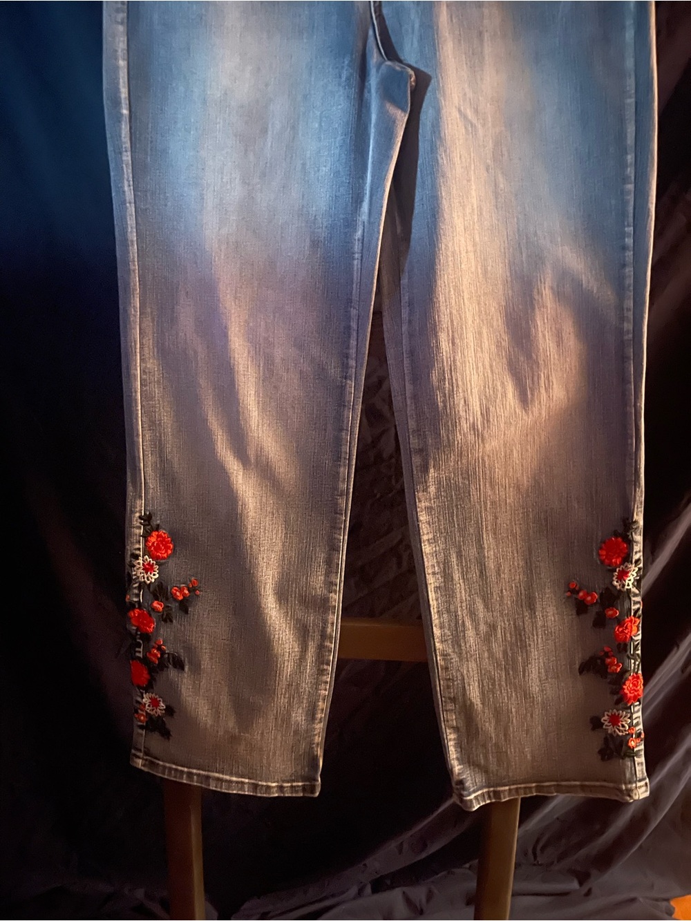 Women’s Straight Leg Jeans with Red Floral Embroidery